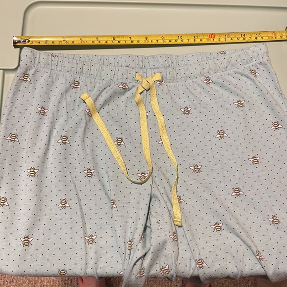 Set of 2 Sonoma pjs. - Picture 5 of 8